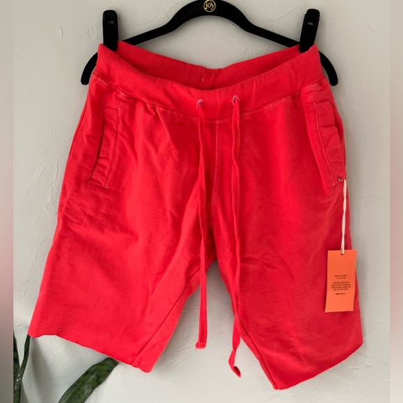 ❤️LA DETRESSE REVOLVE CORAL-RED CUT OFF BERMUDA SWEAT SHORTS M - Picture 1 of 2